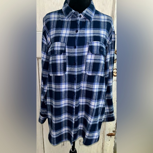 💙 Flannel Shirt “Let’s Run Away” by FOREVER 21💙 - Picture 4 of 10